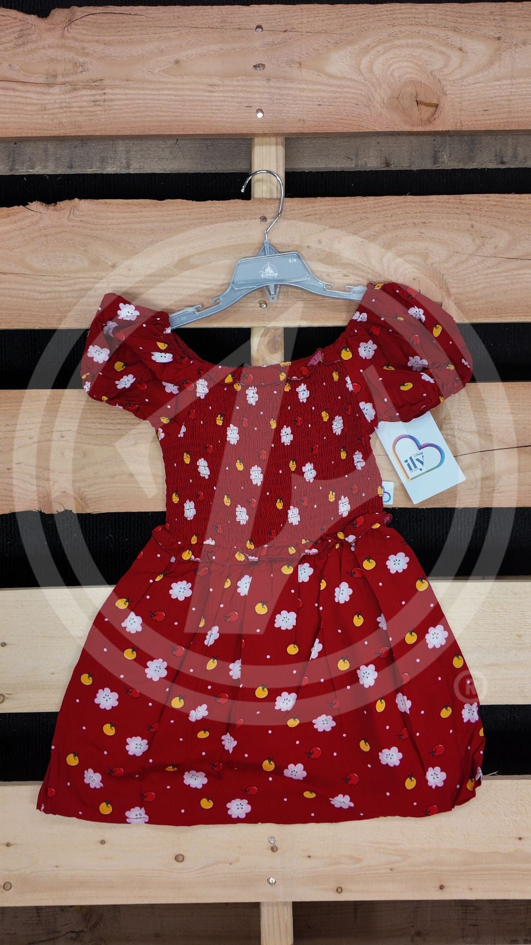 Purchase TGT case pack truckloads featuring a mix of clothing, shoes, and accessories for men, women, kids, and babies, in various seasons and sizes, from Zapps Wholesale.