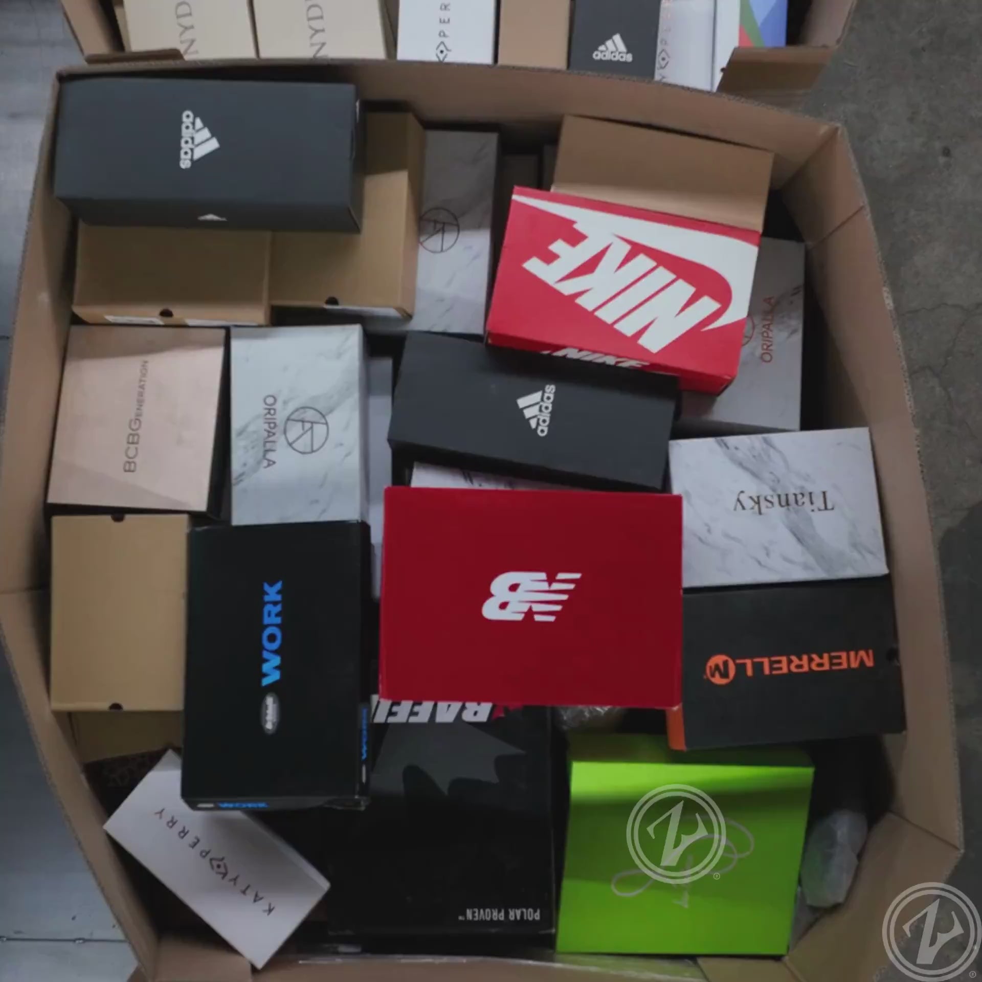 adidas nike puma reebok wholesale